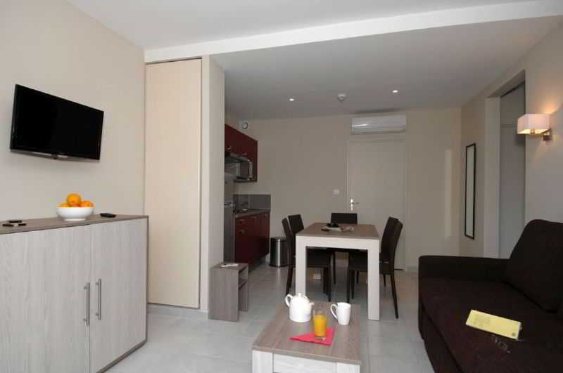 Residence Odalys Terra Gaia Сет Экстерьер фото